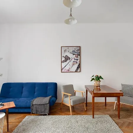 Retro Secret Apartment *